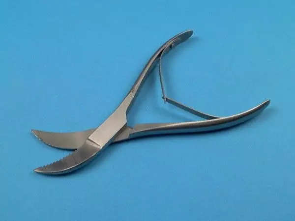 Schere Moure, Zeitpunkt für thyrodectomie, 20 cm Hotlex